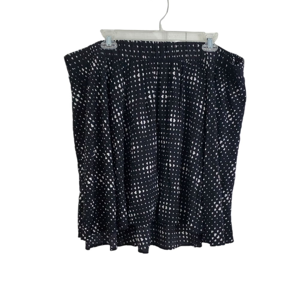 Torrid Black With White Heart Print Skater Mini Skirt Full ~ Pre-Owned Sz 4